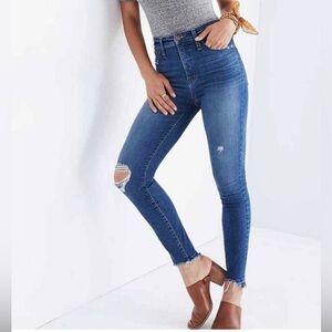 Madewell NWOT Annabelle Curvy Hi Rise Skinny Blue Distressed Jeans